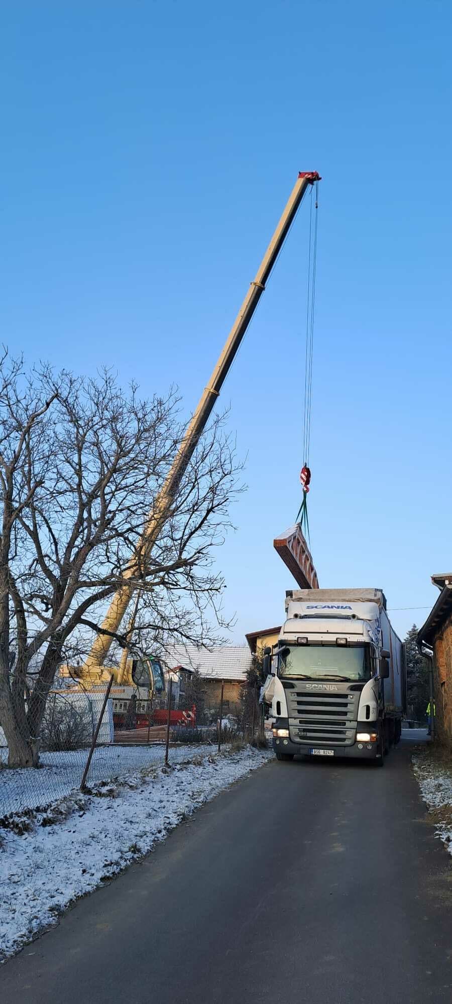 Převoz panelů Kňovice